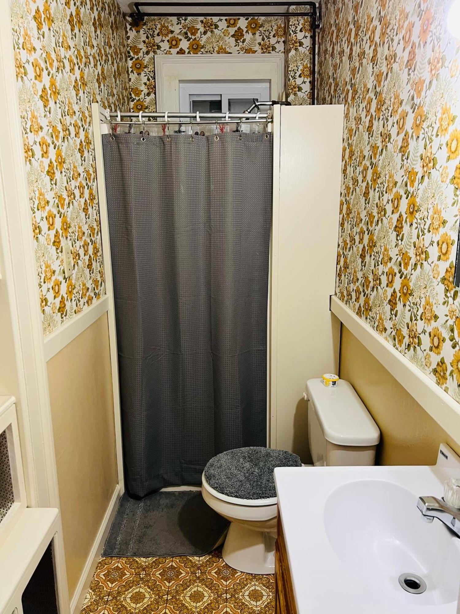 Pacifico'S Place “2C” Hotel Хартфорд Екстериор снимка